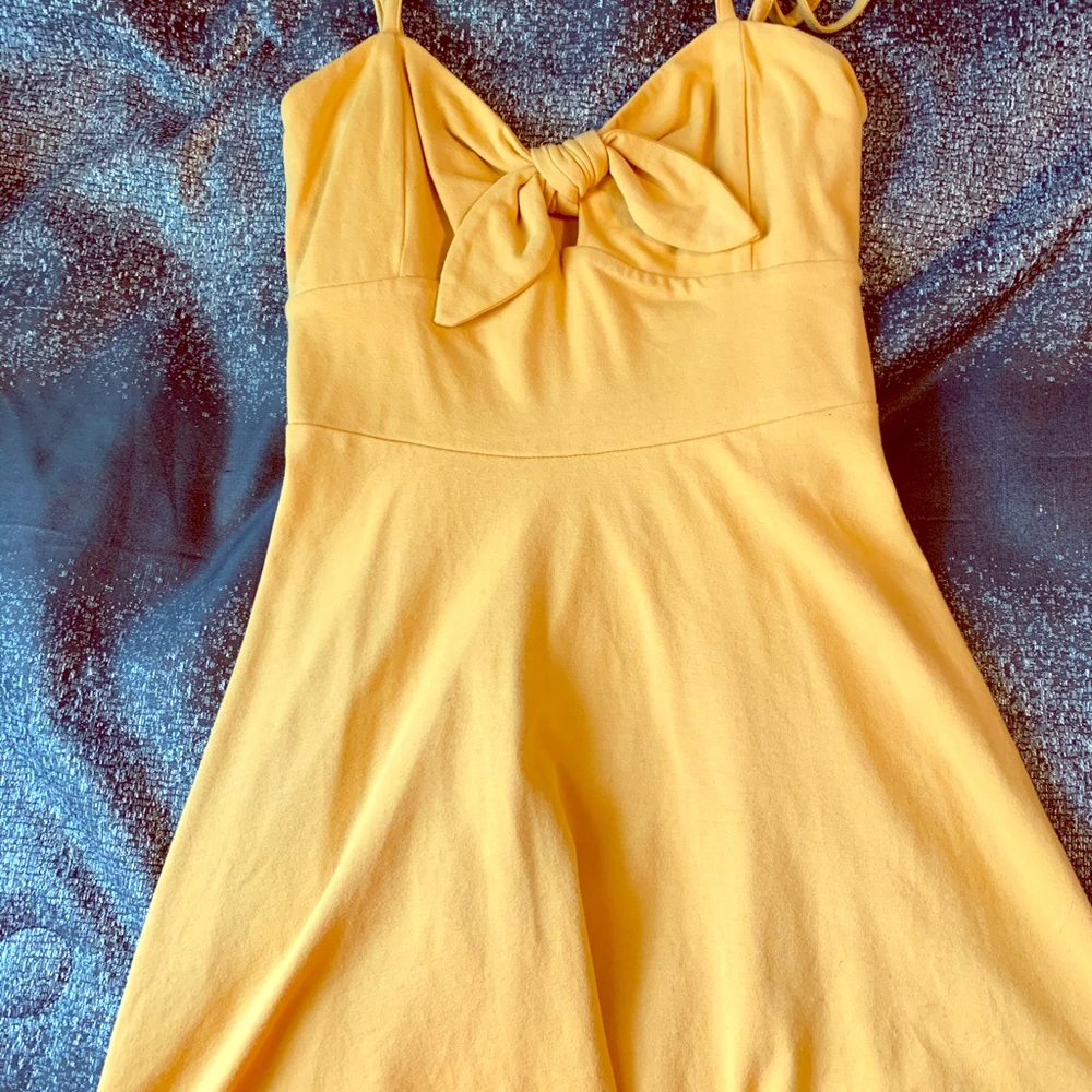 Yellow short dress